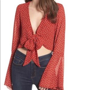 4SI3NNA Tie Front Bell Sleeve Top